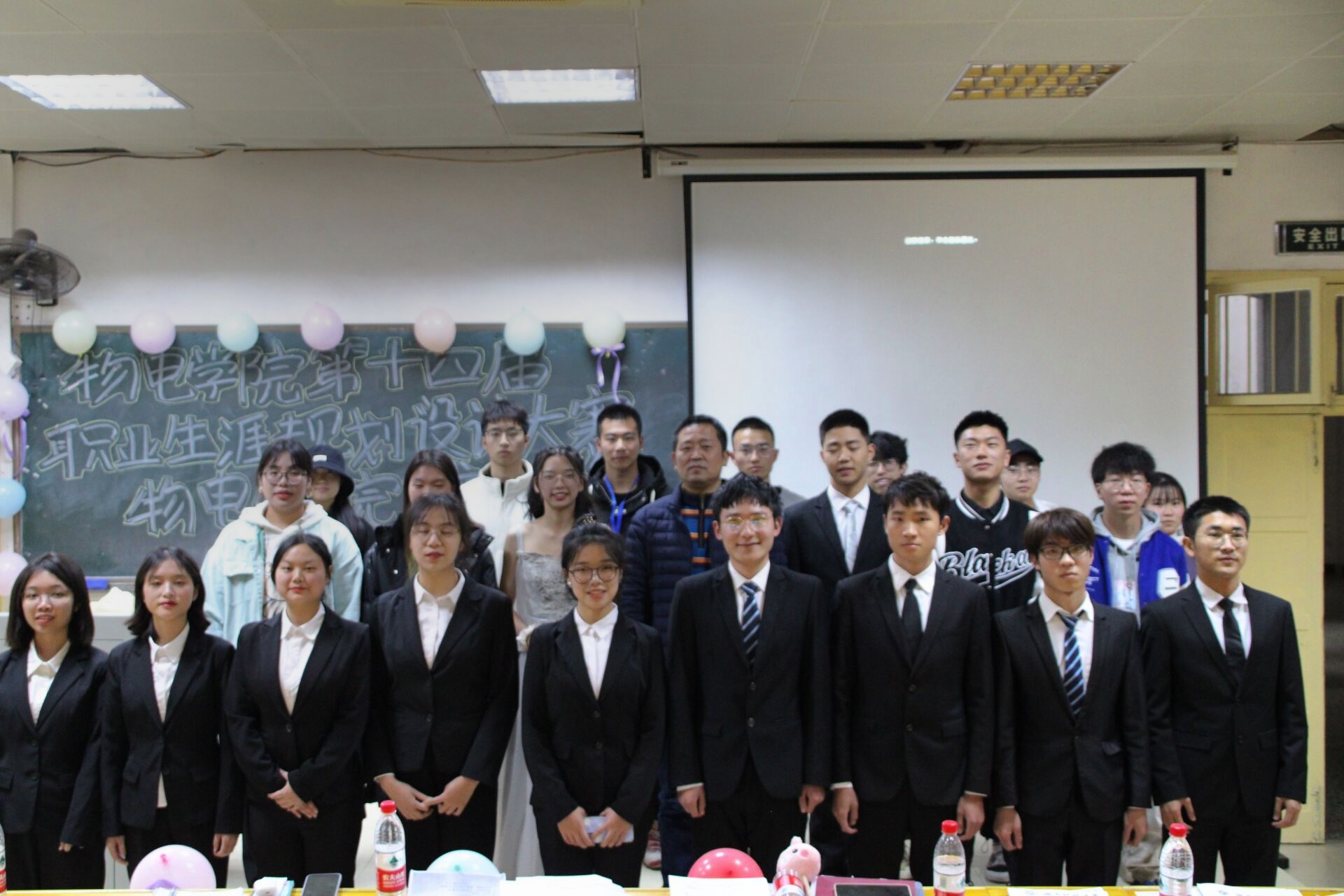 e5c256781bbe40e98200c6c2de0eef06.jpg -476b9330c7c1d179.jpg