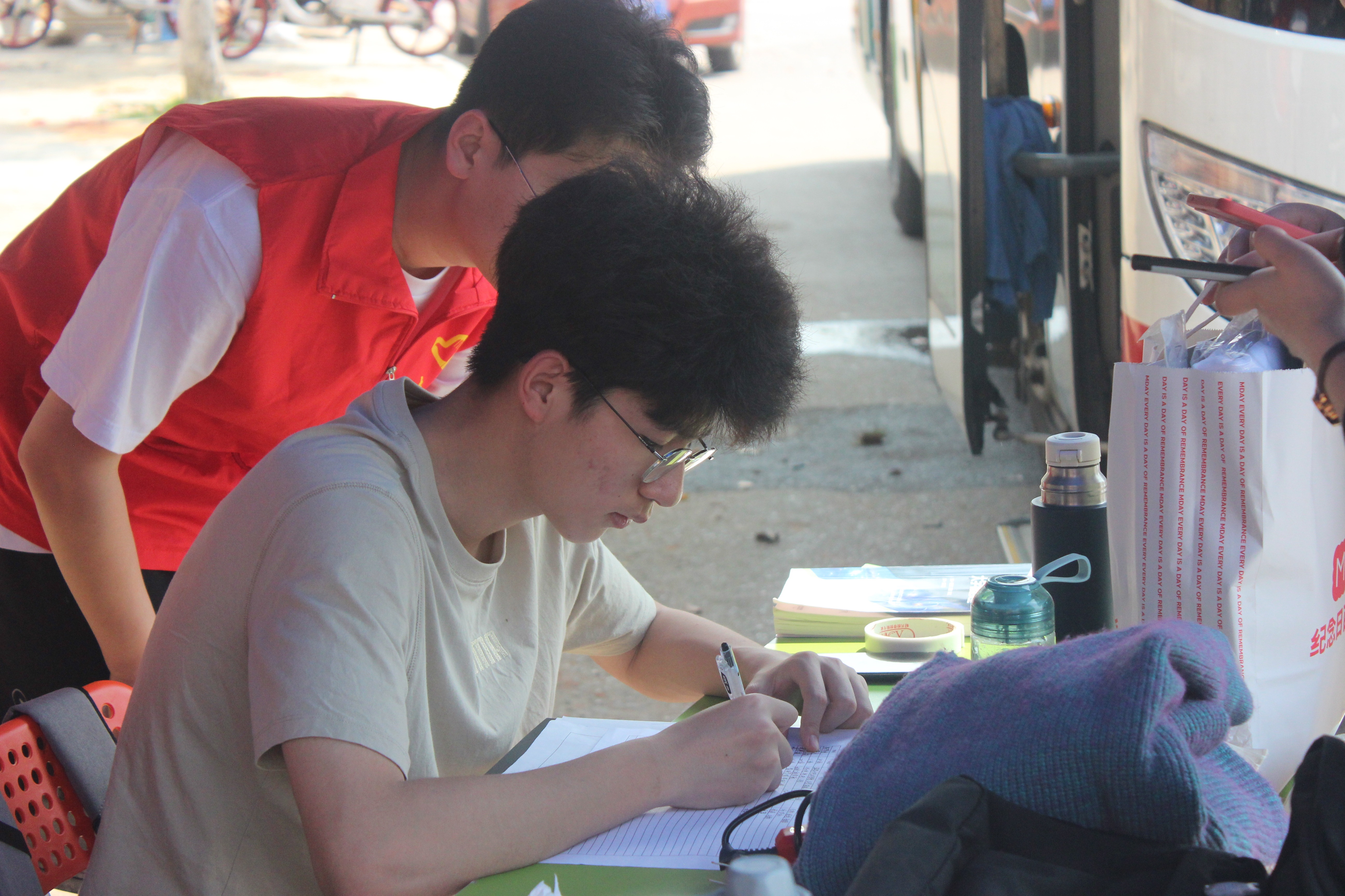 64759a30a2574551aa4afd2f4ff99024.jpg 2.jpg