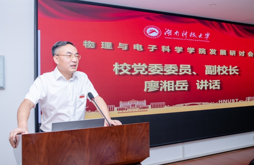 1a1124b653cb4138933ca177952f683d.jpg 1a1124b653cb4138933ca177952f683d.jpg