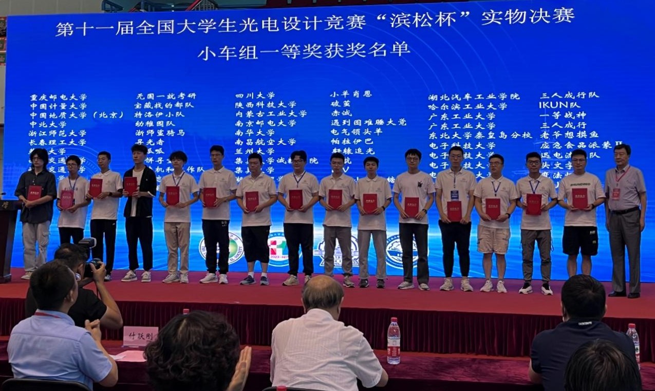 3d1cbacd04b643acbc2d55f17b9e0cc7.jpg 3d1cbacd04b643acbc2d55f17b9e0cc7.jpg