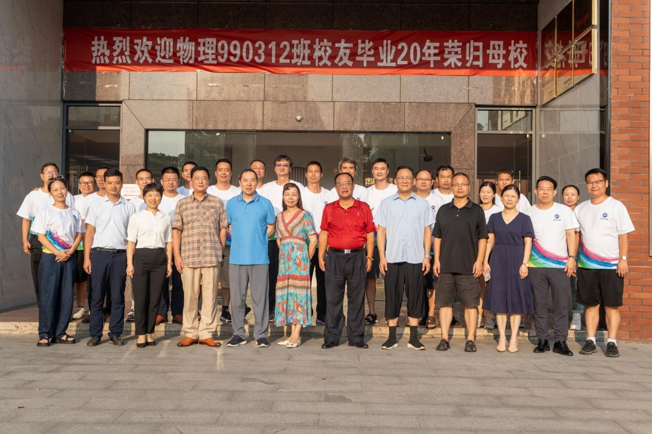 c791460d61914cada518321f3556e40e.jpg c791460d61914cada518321f3556e40e.jpg