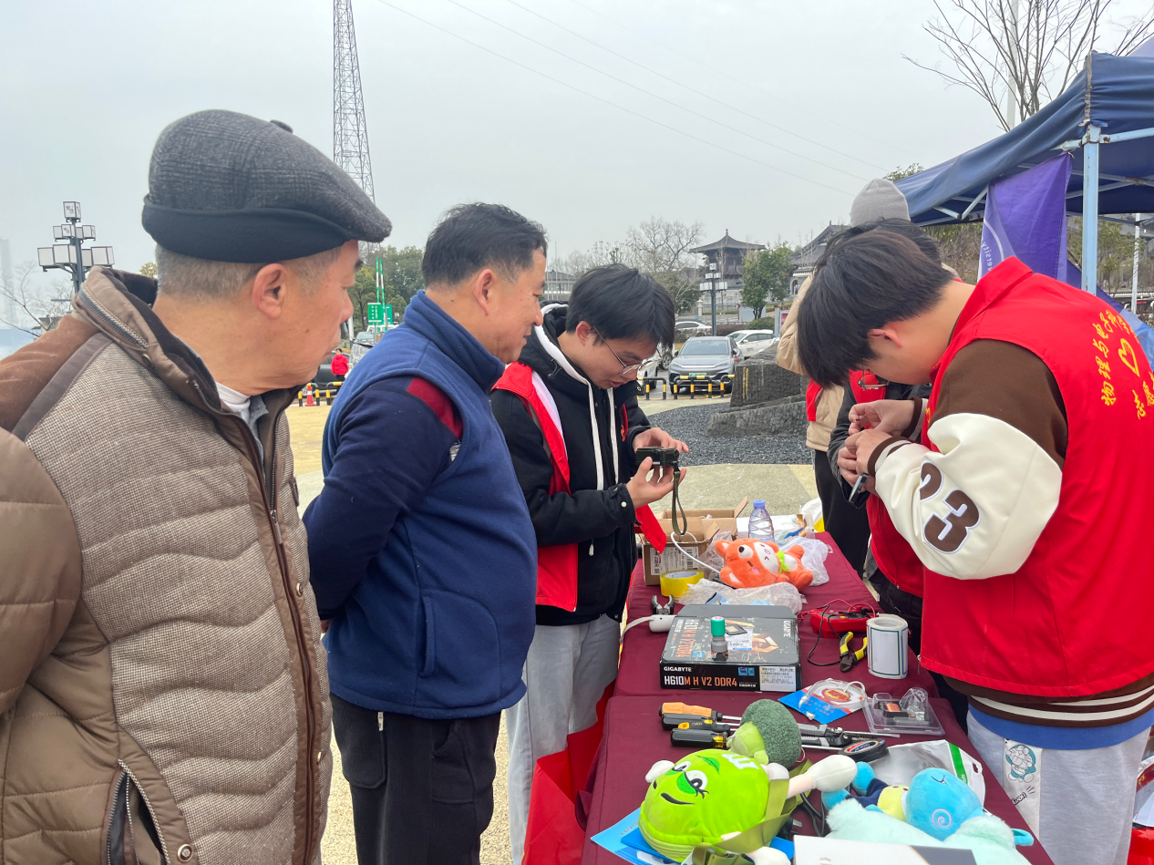 9e8d7e8cd3924e9283045e42812b1133.png 9e8d7e8cd3924e9283045e42812b1133.png